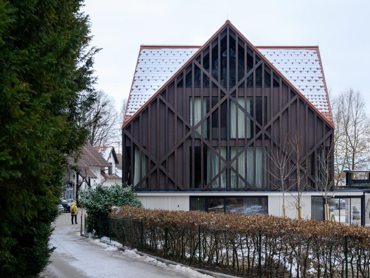 Hotel Cad Ljubljana Bagian luar foto